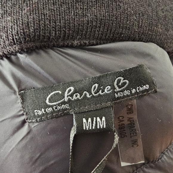 Women's Black Puffer Jacket - Picture 7 of 7